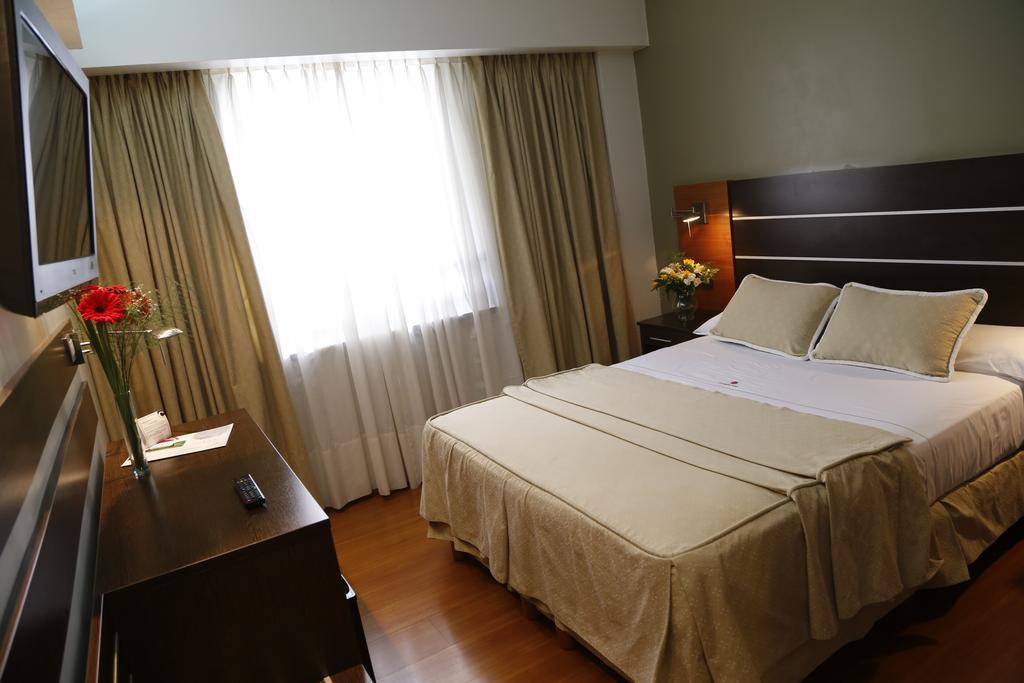 Hotel Corregidor La Plata Buitenkant foto